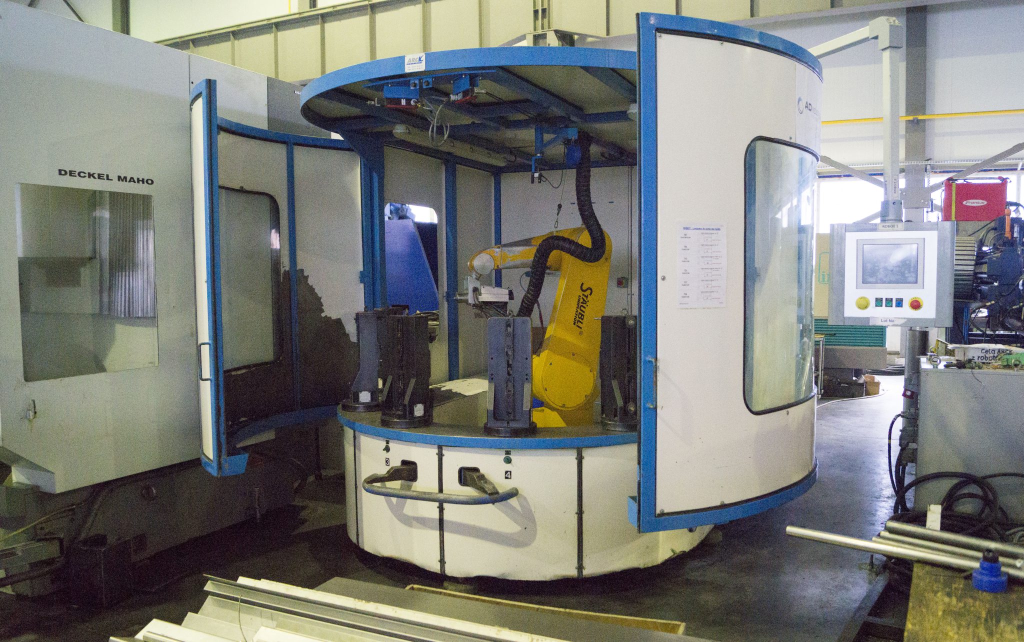 Cell ARCK INGENIERIE with milling robot Staubli